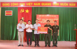 Phường Phước Long thăm, tặng quà Đồn Biên phòng Bù Gia Mập; triển khai mô hình “Từ nội địa hướng về biên giới - Chung tay vì an sinh cộng đồng”