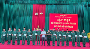LÃNH ĐẠO XÃ THỐNG NHẤT TỔ CHỨC THĂM, ĐỘNG VIÊN TÂN BINH TẠI CÁC ĐƠN VỊ NHẬN QUÂN