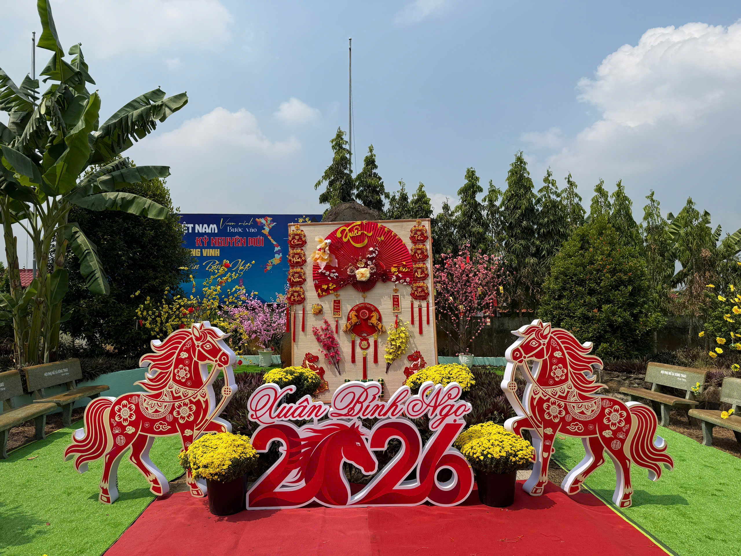 b99dcdef b6e4 490b b9a1 5b7ea1e172db