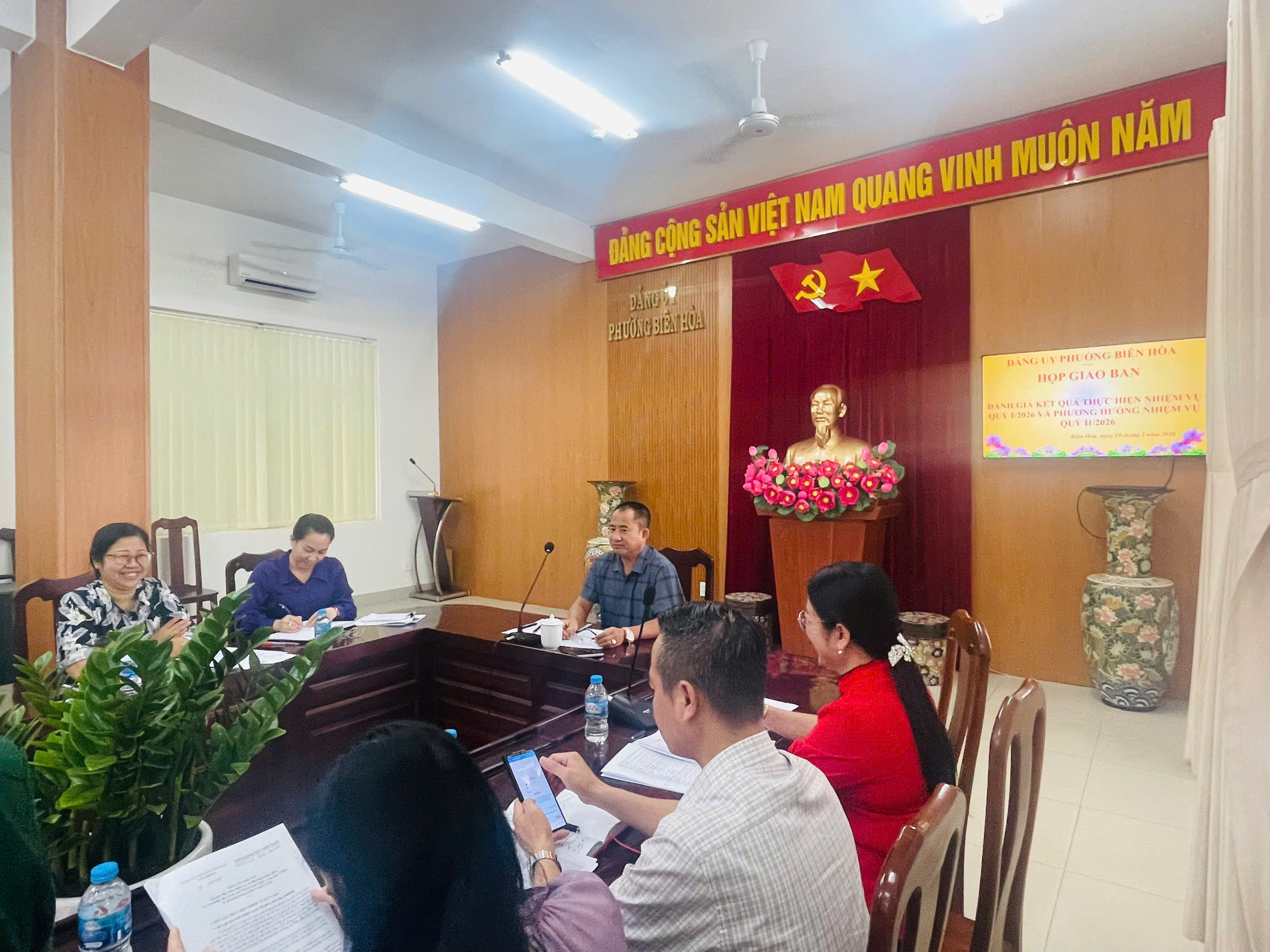 Description: D:\Bai viet 2025\Hinh anh\gen-h-z7635162201698_d2d94fc4345e08591e3a0c4a71e91e10.jpg?t=1762423301