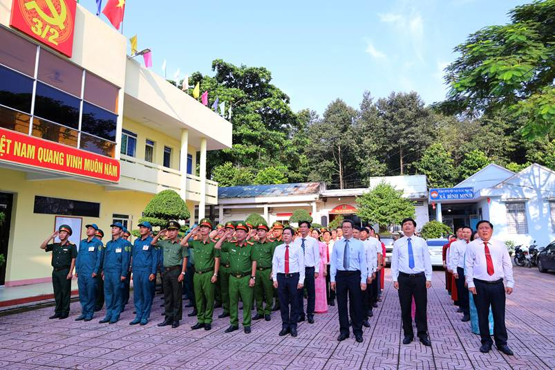 ỆT NAM QUANG VINH MOỚN NỦN.jpeg?t=1793069241