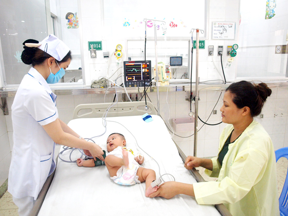 12 Nhan_Be mac benh tay chan mieng.jpg