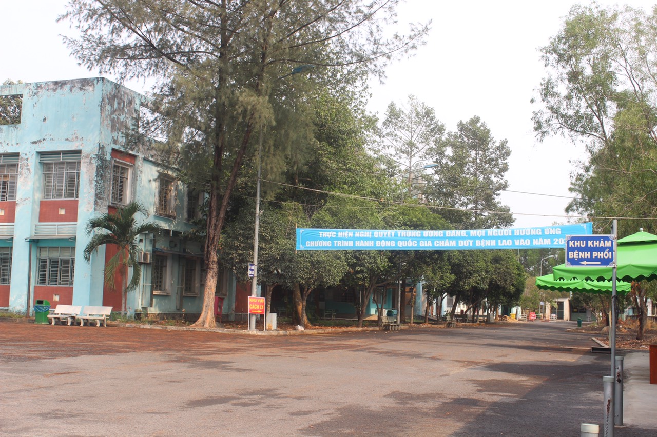 10.6-Chuyển 22 người vào cách ly, theo dõi tại BV Phổi.jpg