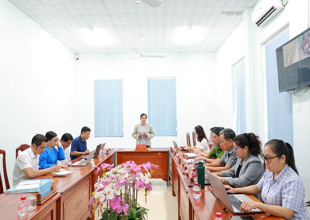 Đồng chí Nguyễn Thị Xuân Hòa chủ trì buổi làm việc về công tác tiếp công dân