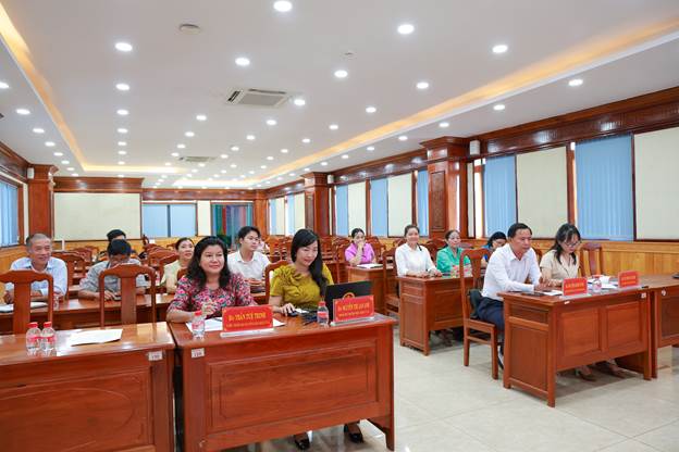 Đồng chí Lưu Đức Hiền chủ trì Hội nghị hiệp thương lần thứ hai