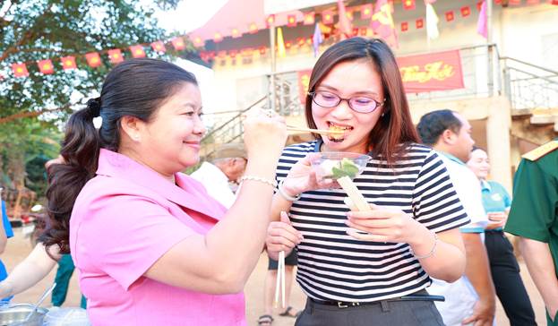 Hoạt động chuẩn bị bữa cơm