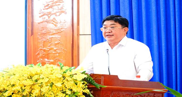 Ông Phạm Văn Trinh trình bày chương trình hành động