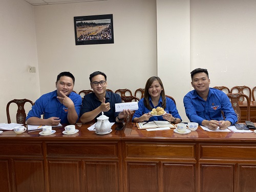 CLB tiếng anh 1.jpg?t=1762423302