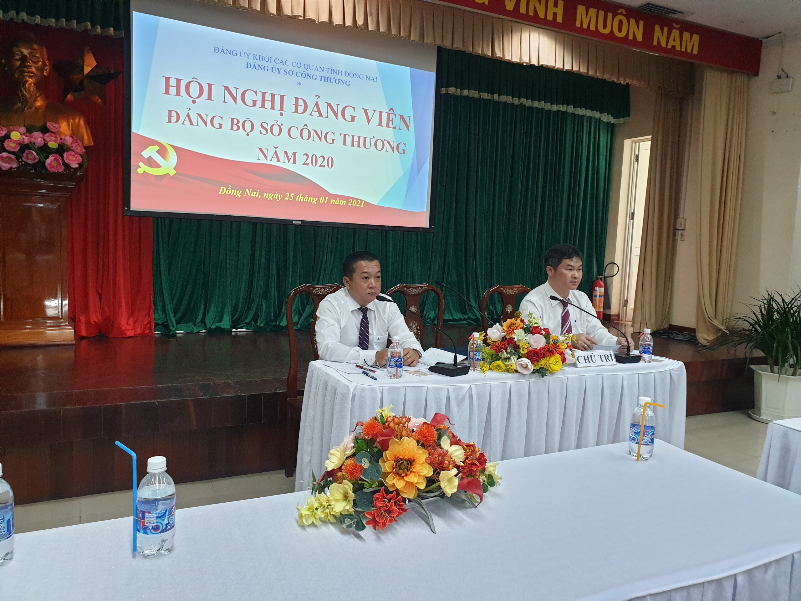 z2309191534176_77b2a97bd0353fa1bb0591b808b4a0af.jpg?t=1762423302