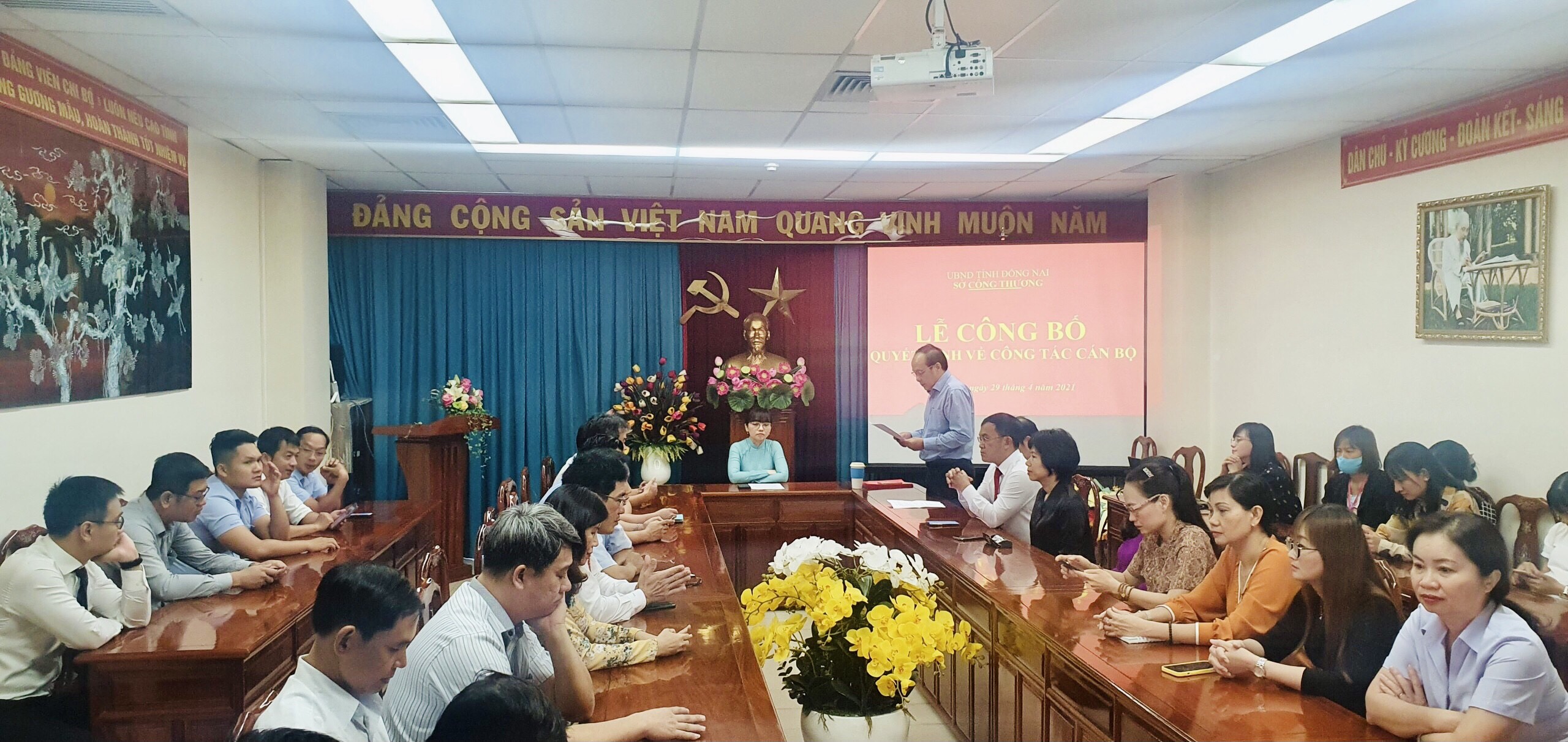 z2461073024370_ac0aa3f1f6dea9c9d8db1abfda97d31b.jpg?t=1762423302