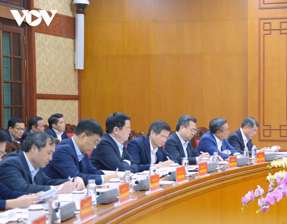 tong bi thu to lam tim giai phap nang cao chat luong doi ngu can bo cap co so hinh anh 3