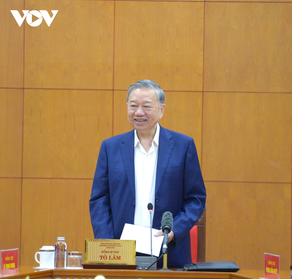 tong bi thu to lam tim giai phap nang cao chat luong doi ngu can bo cap co so hinh anh 2