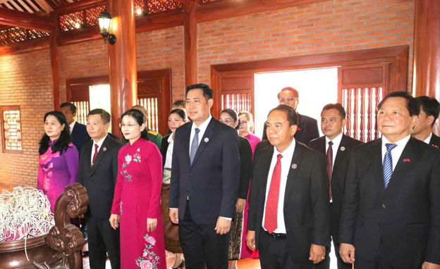 lao3