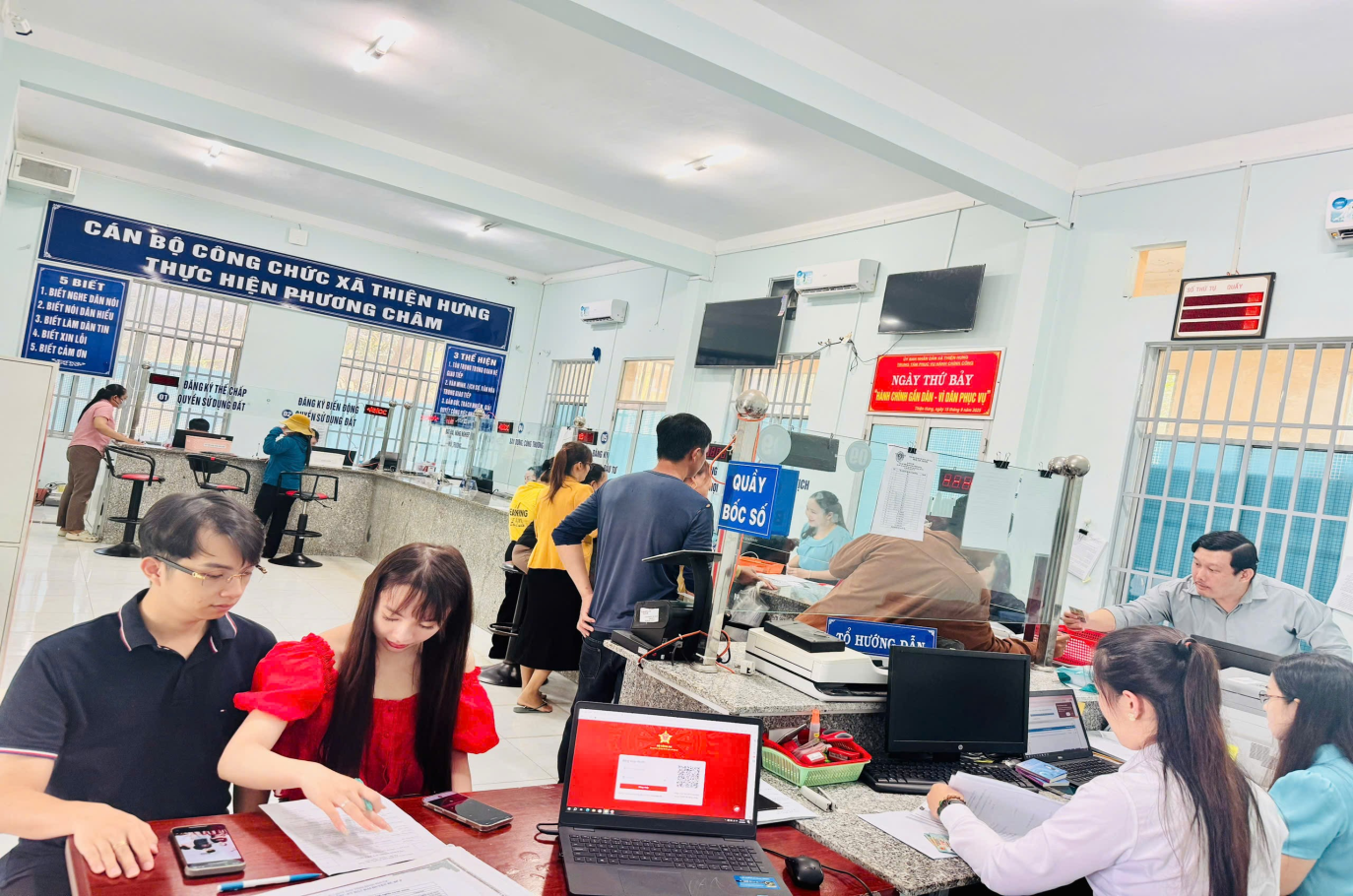 Description: C:\Users\toan\Desktop\2.png?t=1762423301