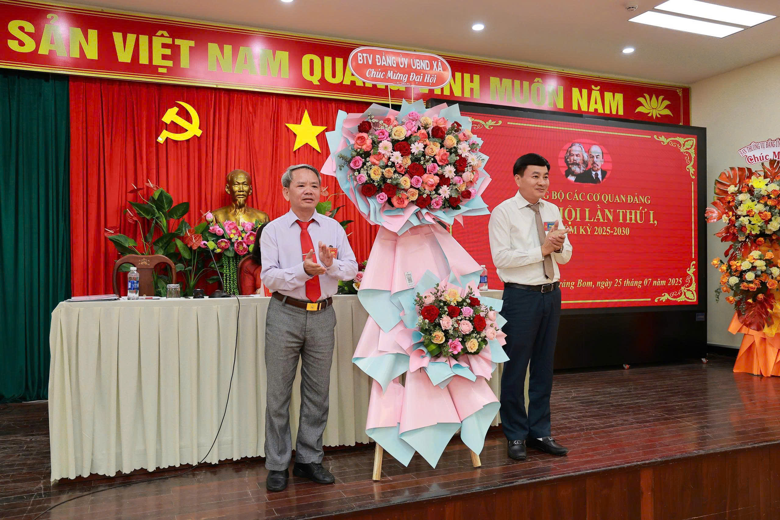 155e1a576951e00fb940