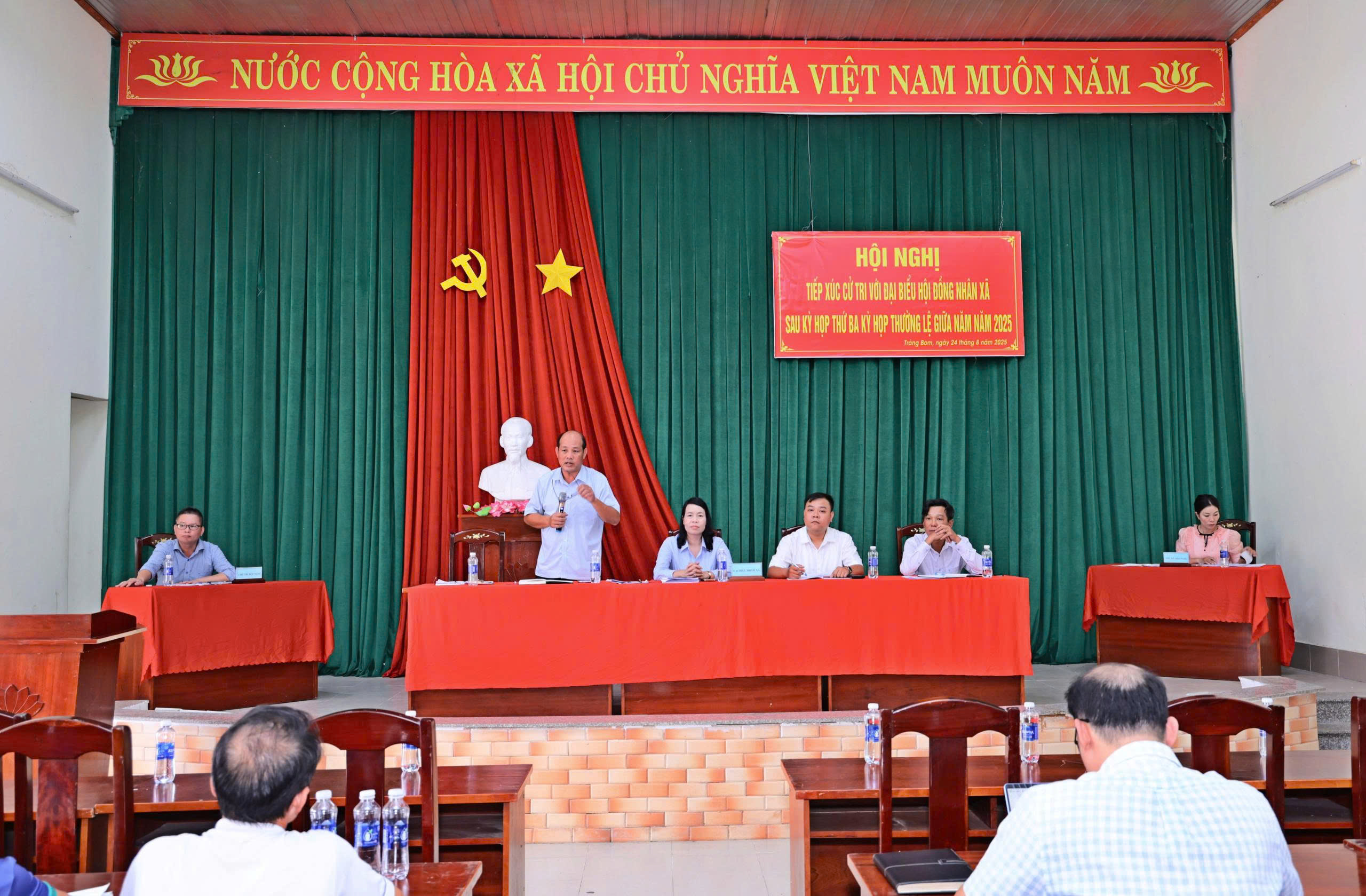 23a87f026f9ae7c4be8b