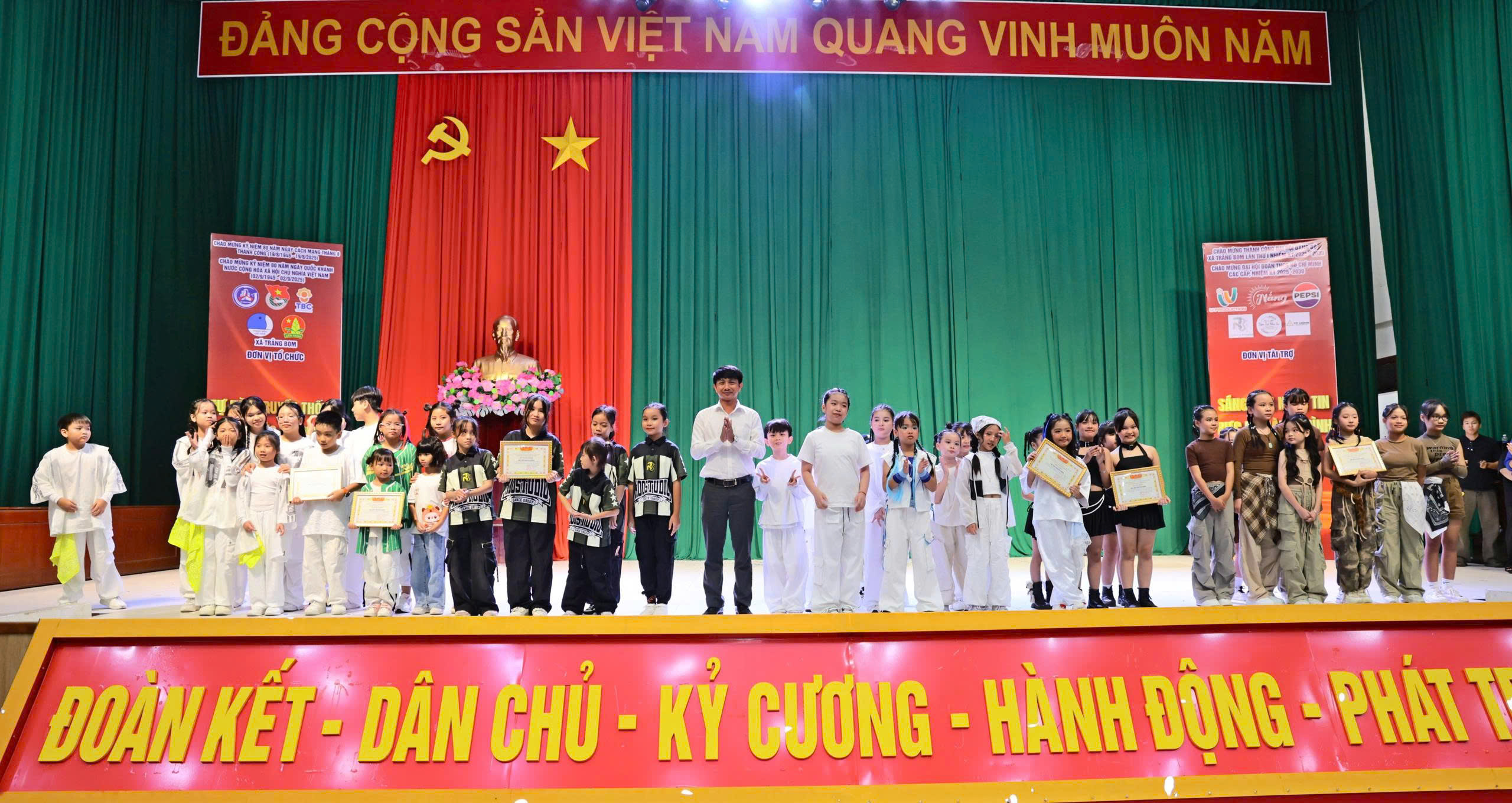 gen h z6917346057366 ccc835bd5e52782905a4566525630150