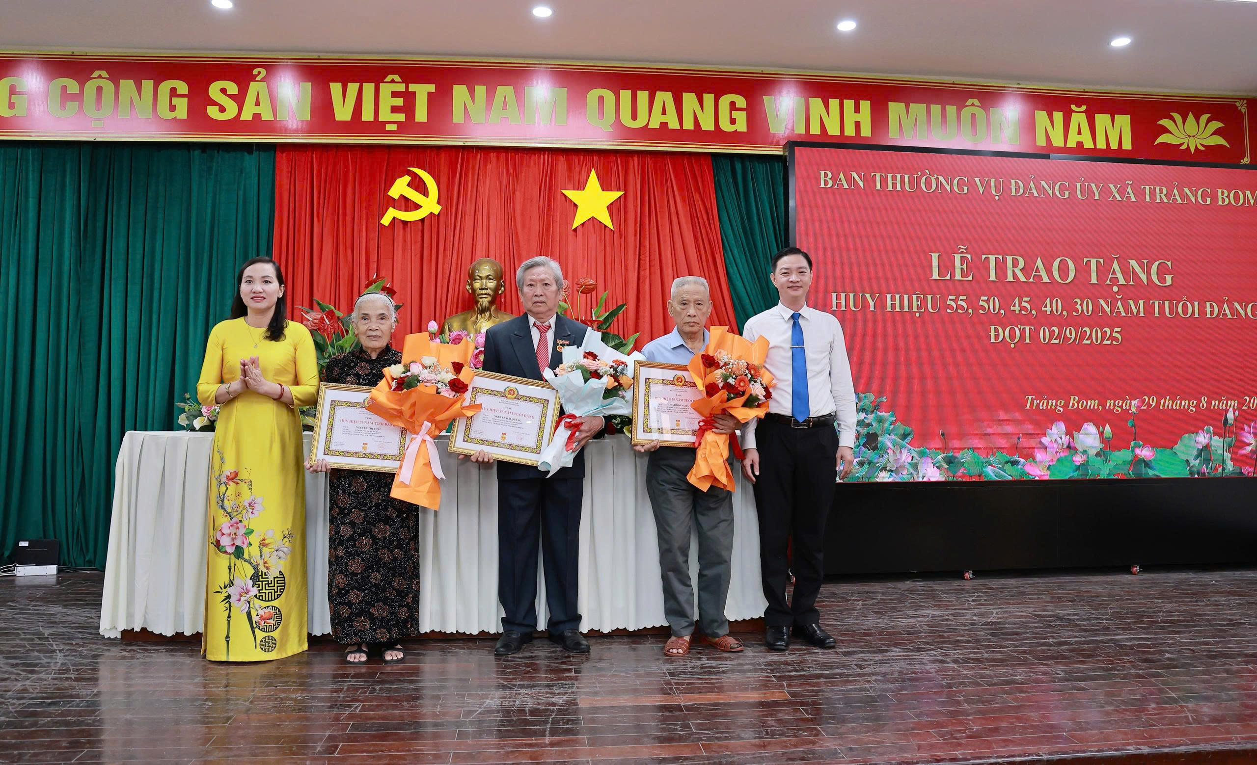 gen h z6957789995508 08249af8de9b5a96b0880c41ce5c1109