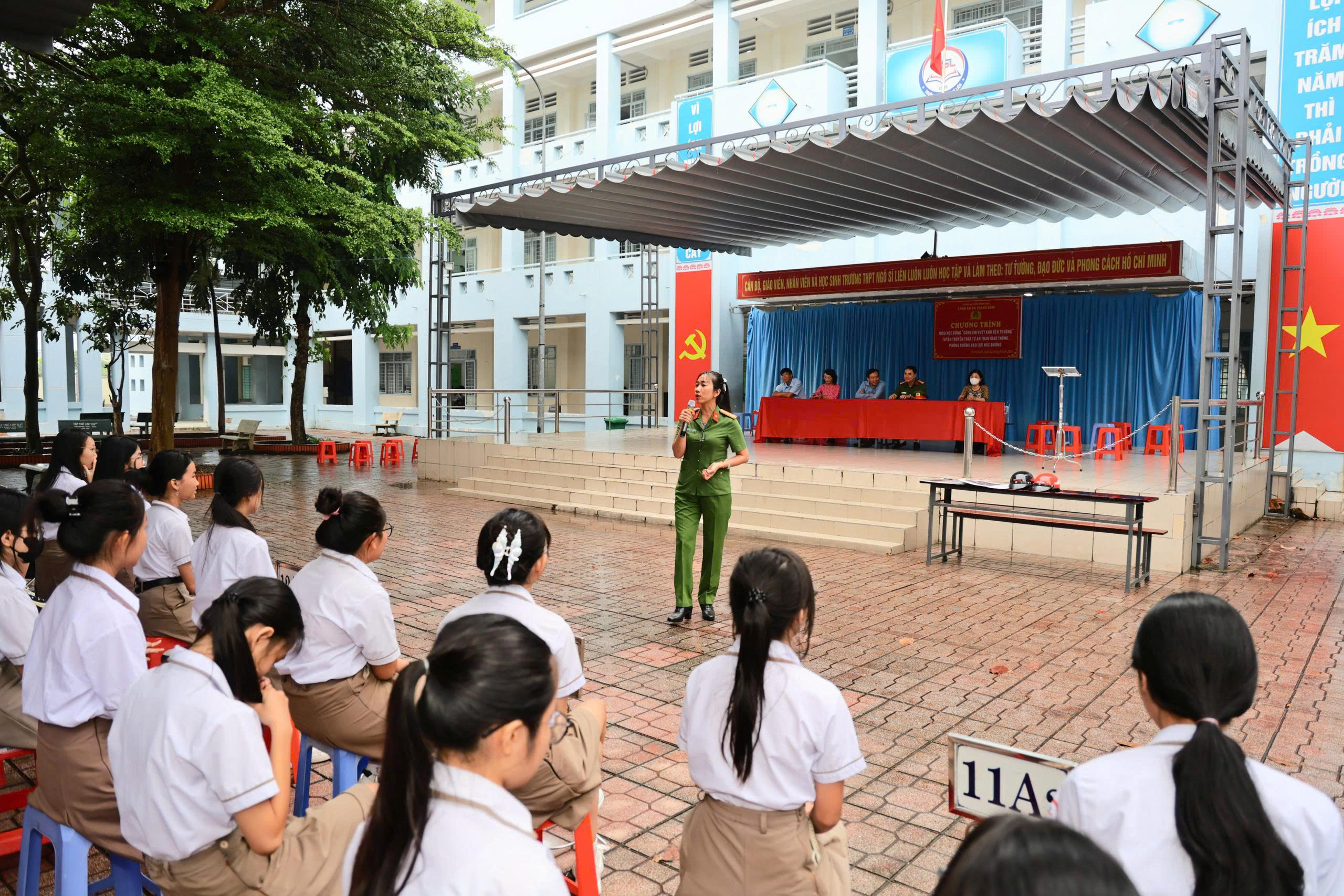 gen h z7037367796237 75d4f56939fb39f8e55f82926efd9eda