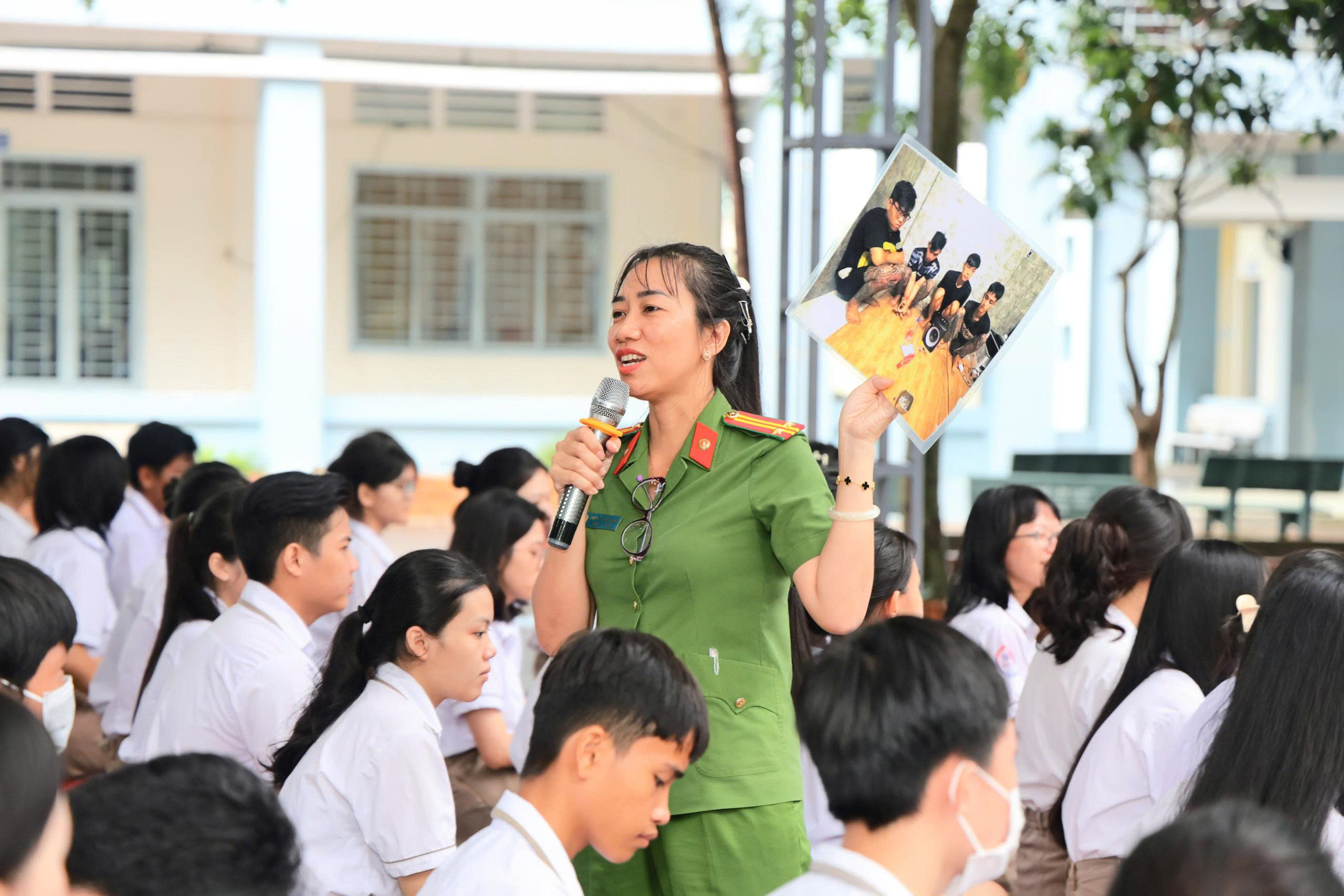 gen h z7037367816260 9d5190d35eb25ff0d06a9af220e5fe54