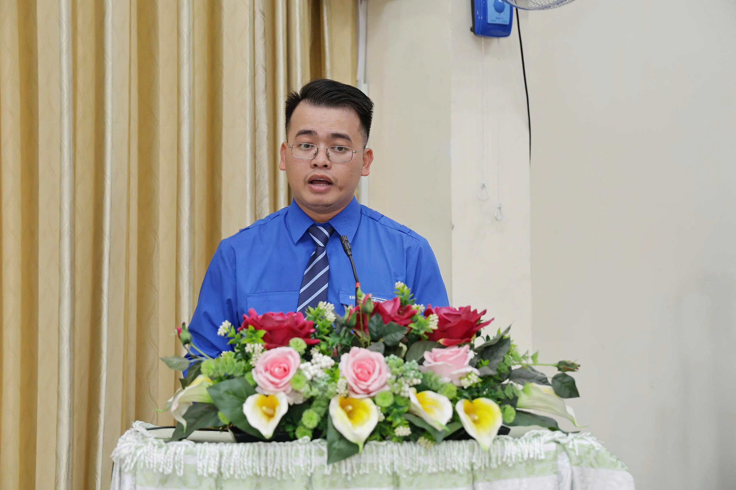 bb98e4a25989d4d78d98