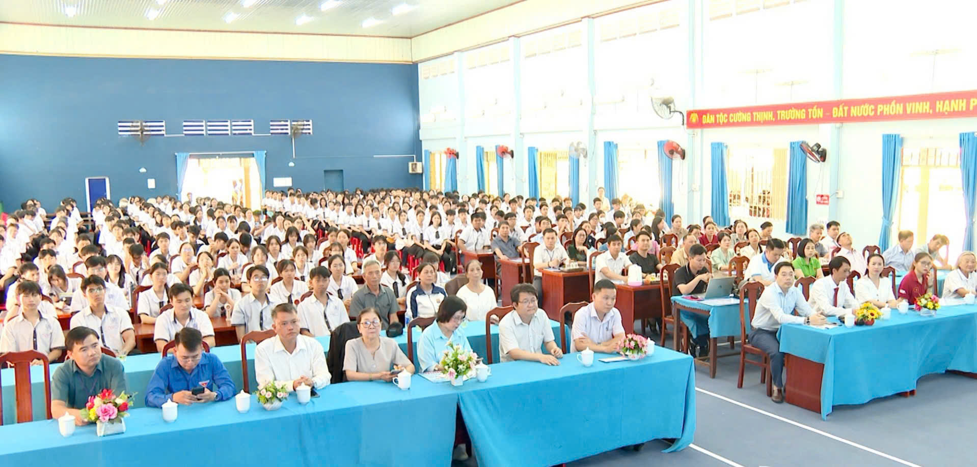 gen h z7120656677279 79b3f0be9581fe487f2881bf8144452f