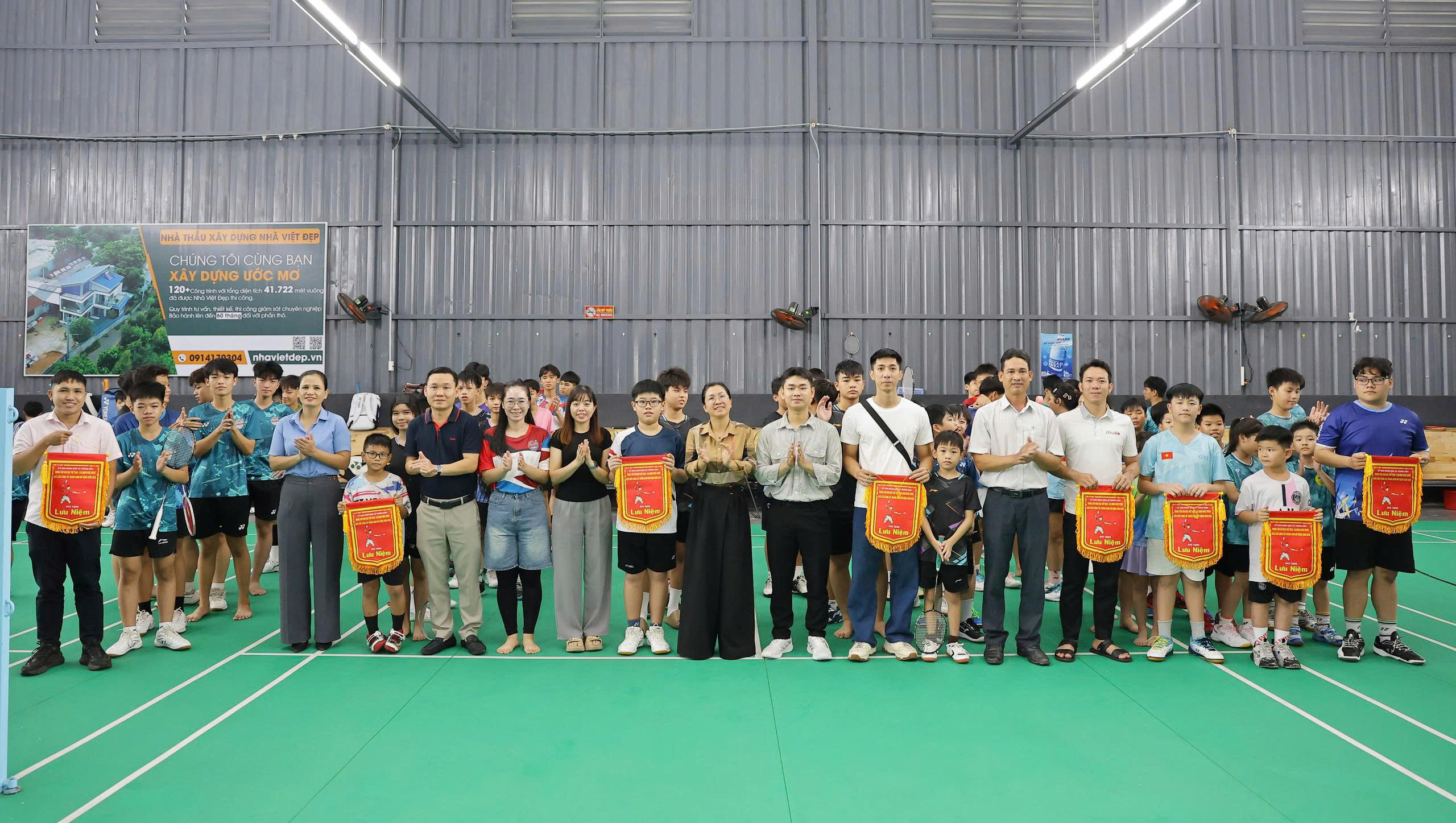 z7081732940804 4886fc4f5bb481eb437c492049749613