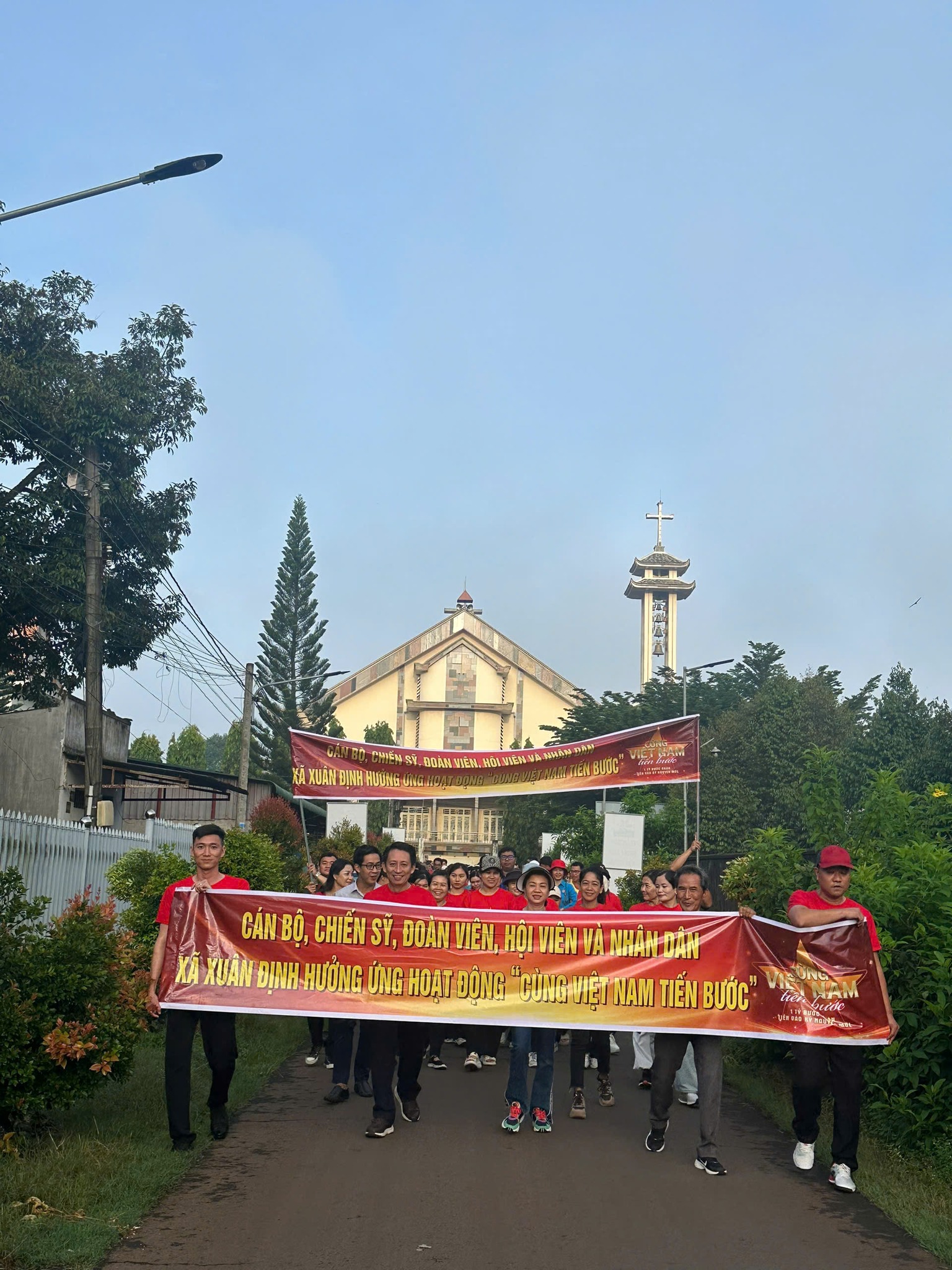 Hoạt động Việt Nam cùng tiến bước xã Xuân Định