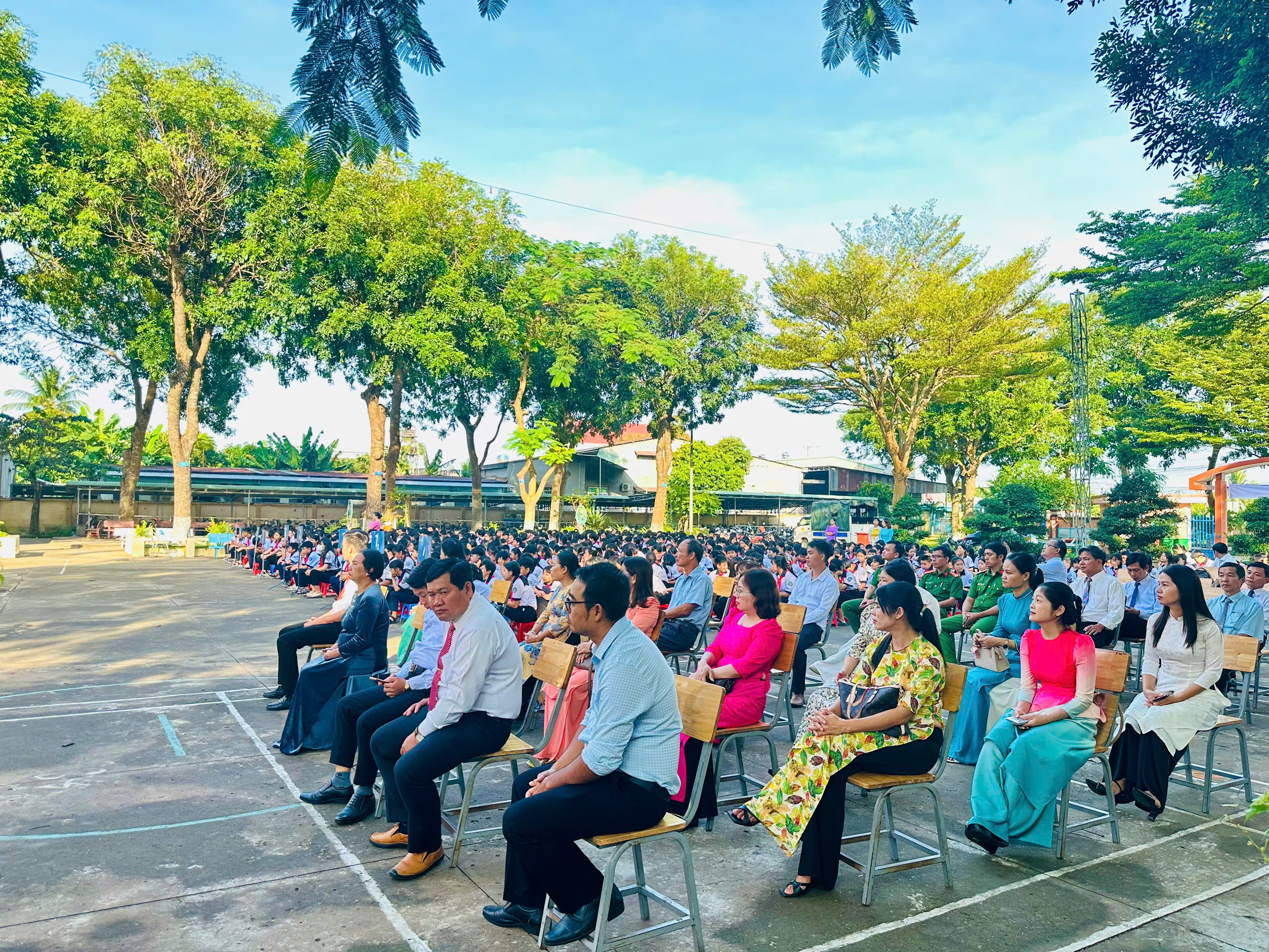 z7085569241049 0166760b376994912bf77c40b73cb4dd