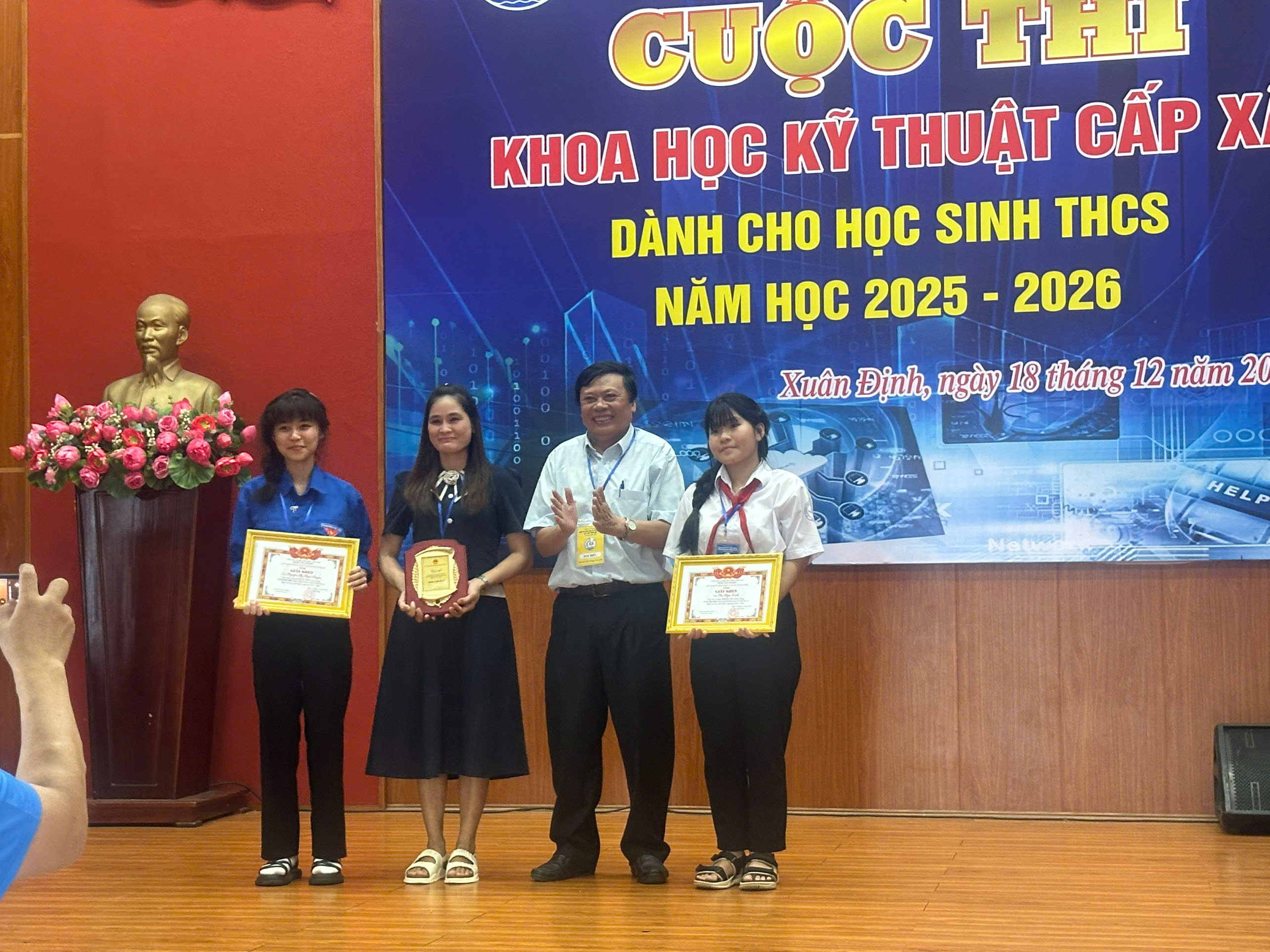 Giải nhất Hội thi Khoa học Kỹ thuật học sinh THCS xã Xuân Định năm học 2025–2026