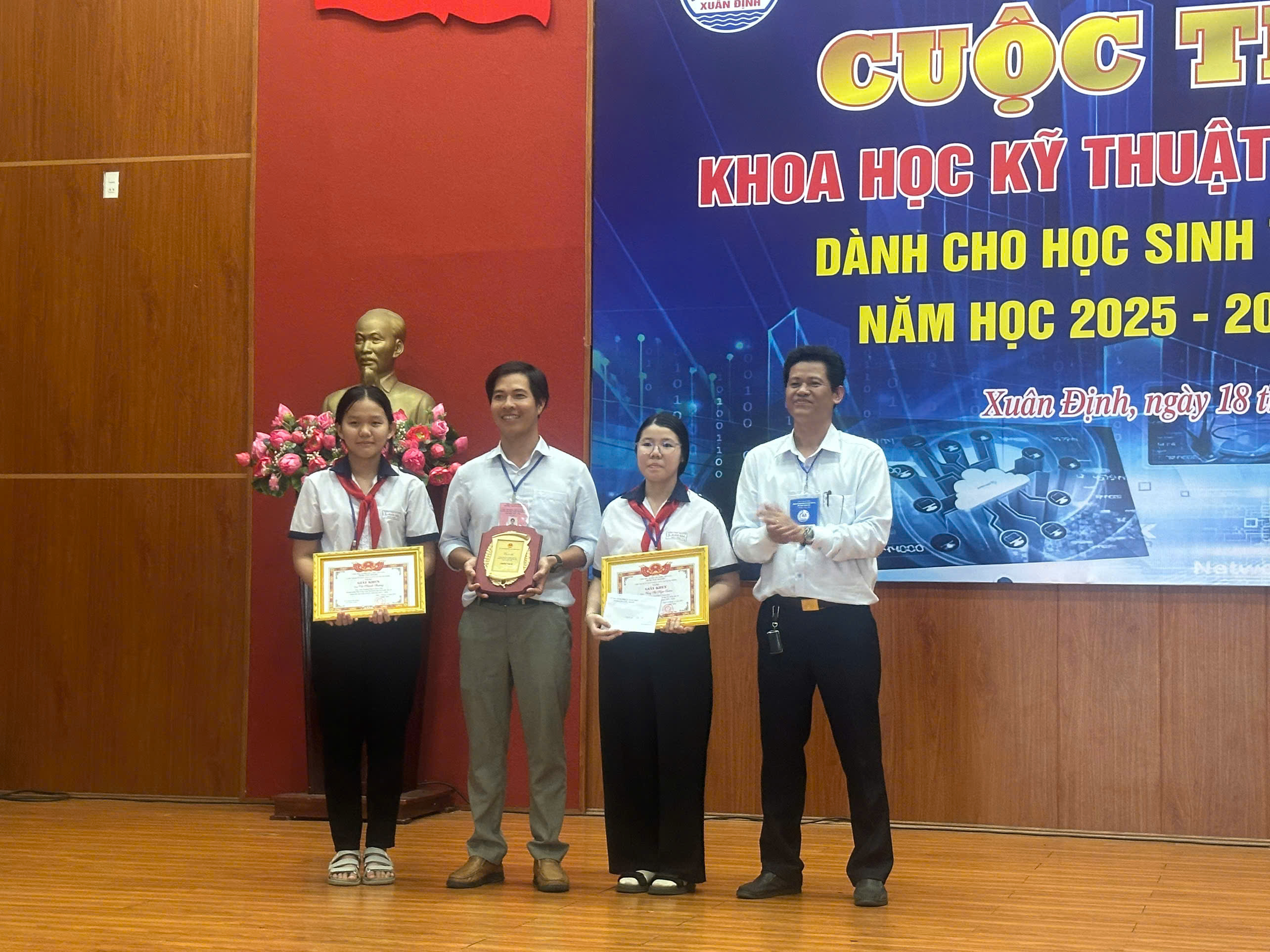 Giải nhì Hội thi Khoa học Kỹ thuật học sinh THCS xã Xuân Định năm học 2025–2026