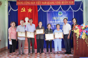TỔNG KẾT HOẠT ĐỘNG CHI HỘI NGƯỜI CAO TUỔI NĂM 2025 VÀ MỪNG THỌ CÁC CỤ 70 - 85 TUỔI KHU PHỐ PHÚ XUÂN