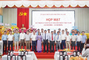 PHƯỜNG AN LỘC TỔ CHỨC HỌP MẶT KỶ NIỆM 21 NĂM NGÀY DOANH NHÂN VIỆT NAM (13/10/2004 - 13/10/2025)