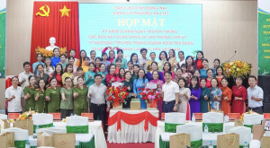HỌP MẶT KỶ NIỆM NGÀY TRUYỀN THỐNG CÁC BAN XÂY DỰNG ĐẢNG, VĂN PHÒNG CẤP ỦY VÀ NGÀY PHỤ NỮ VIỆT NAM 20/10