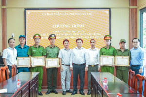 UBND PHƯỜNG AN LỘC KHEN THƯỞNG ĐỘT XUẤT TẬP THỂ, CÁ NHÂN CÓ THÀNH TÍCH TRONG CÔNG TÁC PHÒNG, CHỐNG TỘI PHẠM