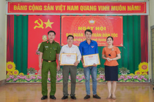 SÔI NỔI NGÀY HỘI ĐẠI ĐOÀN KẾT TOÀN DÂN TỘC TẠI KHU PHỐ THANH KIỀU