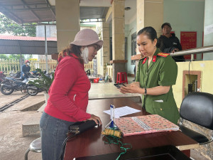 CÔNG AN PHƯỜNG AN LỘC TỈNH ĐỒNG NAI - CÀI ĐẶT ỨNG DỤNG VNeTraffic – CHỦ ĐỘNG BẢO VỆ CHÍNH MÌNH KHI THAM GIA GIAO THÔNG!
