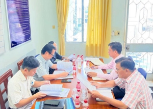 UBND PHƯỜNG AN LỘC PHỐI HỢP CÙNG NHCSXH BÌNH LONG HỌP ĐÁNH GIÁ CÔNG TÁC TÍN DỤNG CHÍNH SÁCH SAU 5 THÁNG THỰC HIỆN MÔ HÌNH CHÍNH QUYỀN 02 CẤP