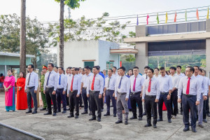 UBND PHƯỜNG AN LỘC SINH HOẠT DƯỚI CỜ THÁNG 12