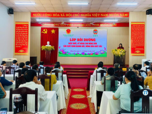 KHAI MẠC LỚP BỒI DƯỠNG KIẾN THỨC, KỸ NĂNG CHO NÔNG DÂN SXKD GIỎI & NÔNG DÂN XUẤT SẮC NĂM 2025