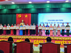 PHƯỜNG AN LỘC VINH DỰ CÓ 01 TẬPTHỂ 01 CÁ NHÂN ĐƯỢC TUYÊN DƯƠNG, KHEN THƯỞNG GƯƠNG “NGƯỜI TỐT, VIỆC TỐT” NĂM 2025