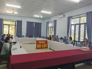 HỘI LHPN PHƯỜNG AN LỘC THAM GIA HỘI NGHỊ TẬP HUẤN TRIỂN KHAI CÁC NGHỊ QUYẾT ĐẠI HỘI