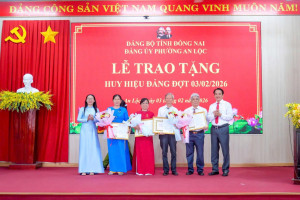 HỌP MẶT KỶ NIỆM 96 NĂM NGÀY THÀNH LẬP ĐẢNG (3/2/1930 – 3/2/2026) VÀ TRAO HUY HIỆU ĐẢNG ĐỢT 3/2