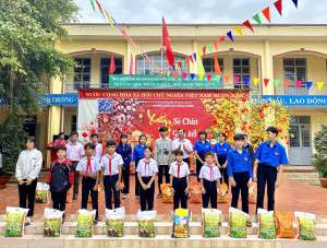 XUÂN SẺ CHIA – TẾT GẮN KẾT: ẤM ÁP NHỮNG MÓN QUÀ NGHĨA TÌNH