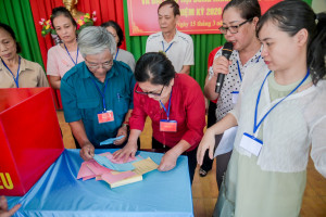 PHƯỜNG AN LỘC TỔ CHỨC DIỄN TẬP QUY TRÌNH BẦU CỬ TẠI KHU PHỐ PHÚ LONG