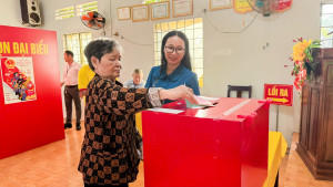 PHƯỜNG AN LỘC HOÀN THÀNH VIỆC BỎ PHIẾU BẦU CỬ ĐẠI BIỂU QUỐC HỘI KHÓA XVI VÀ ĐẠI BIỂU HĐND CÁC CẤP NHIỆM KỲ 2026 - 2031