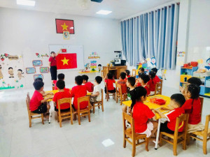 TRƯỜNG MẦM NON KHAI TÂM TỔ CHỨC HOẠT ĐỘNG CÁC CHÀO MỪNG NGÀY 30/4