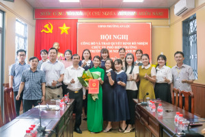 UBND PHƯỜNG AN LỘC CÔNG BỐ VÀ TRAO QUYẾT ĐỊNH BỔ NHIỆM PHÓ HIỆU TRƯỞNG TRƯỜNG MẦM NON THANH PHÚ