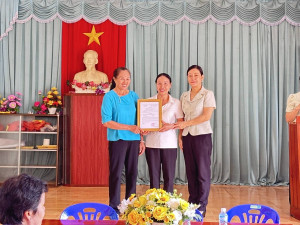 RA MẮT MÔ HÌNH “VƯỜN HOA ĐẠI ĐOÀN KẾT” TẠI KHU PHỐ THANH HẢI