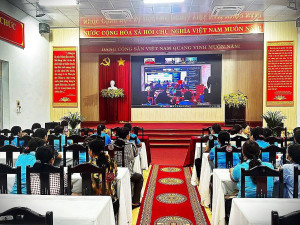 HỘI LHPN PHƯỜNG AN LỘC THAM DỰ HỘI NGHỊ TRỰC TUYẾN PHÁT ĐỘNG PHONG TRÀO THI ĐUA ĐẶC BIỆT 500 NGÀY ĐÊM